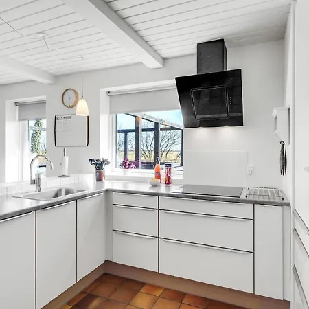 Dom wakacyjny Amazing In With Kitchen Hemmet